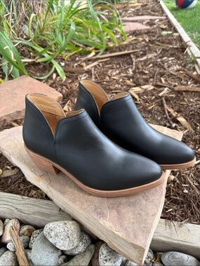 Nisolo NWOT 100% Leather Women’s Slip-On Loafer